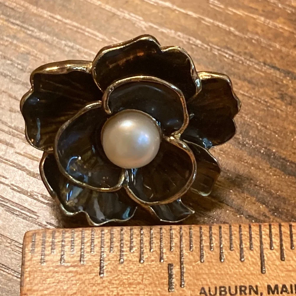 N/A gold tone